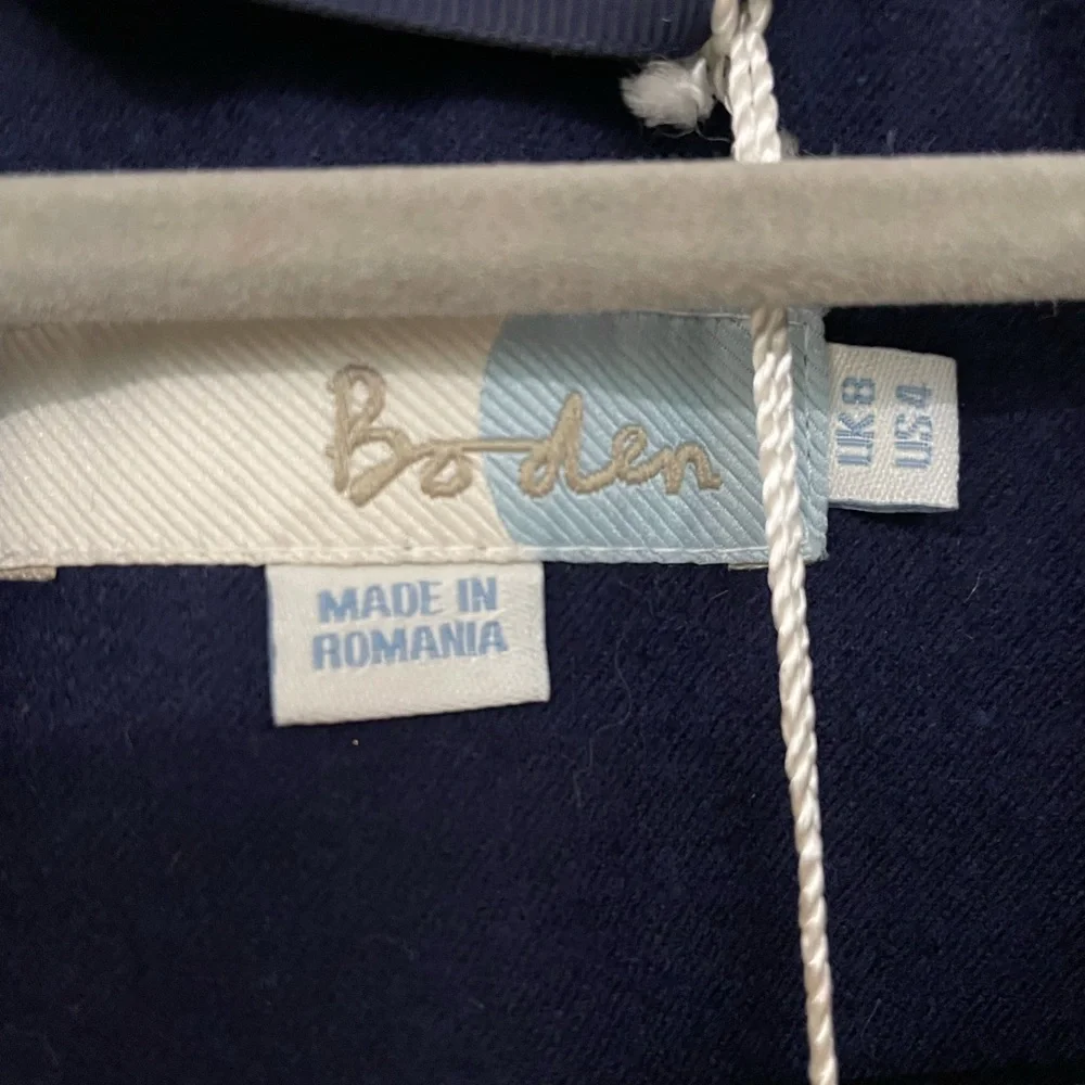 Boden navy blazer size 4 - Picture 4 of 5